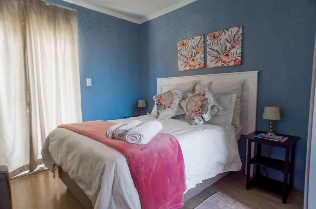 Seroloana Guest House 루스텐버그 외부 사진