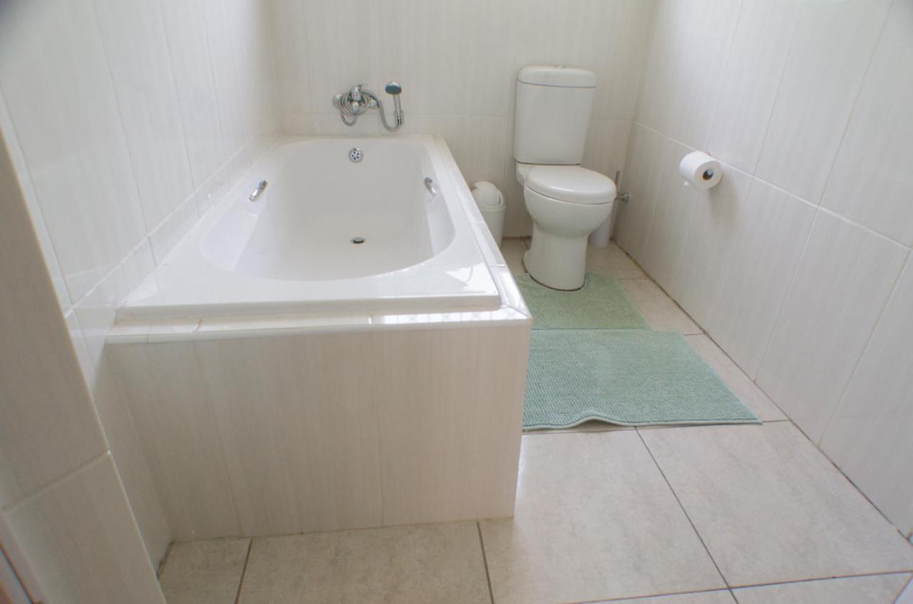 Seroloana Guest House 루스텐버그 외부 사진